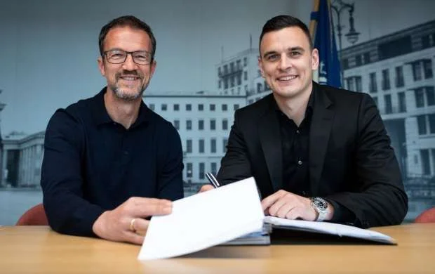 Günün transfer xəbərləri: "Real" və "Çelsi" Sterlinq uğrunda mübarizədə 