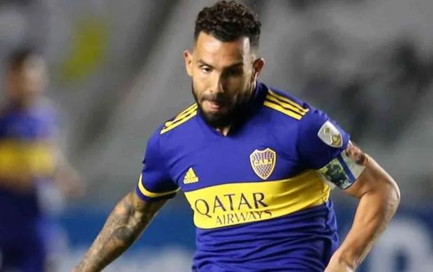 Karlos Tevez futboldan getdiyini açıqladı 