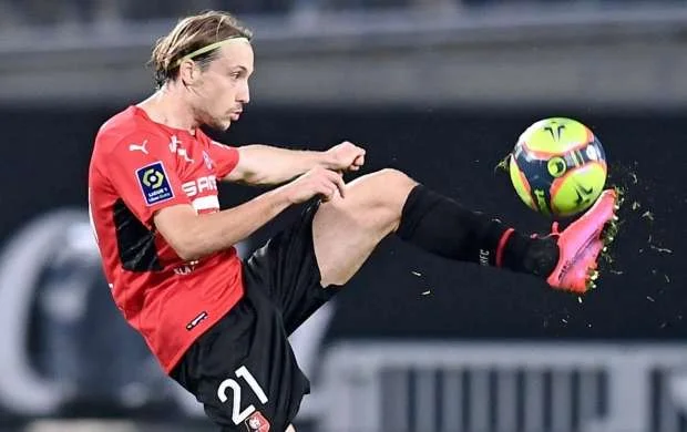 "Real" və PSJ xorvat futbolçu uğrunda mübarizə aparır 