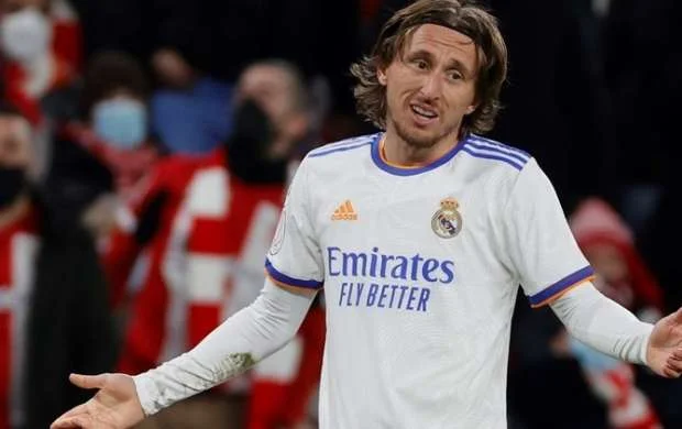 "Real Madrid" Modriçlə bağlı qərar verdi 