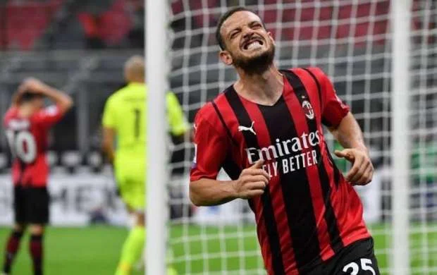 "Milan" "Roma"nın müdafiəçisini transfer edir 