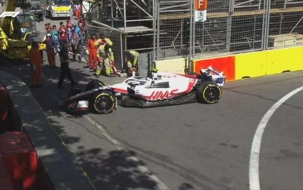 Formula 1: Şumaxer qəza keçirdi 