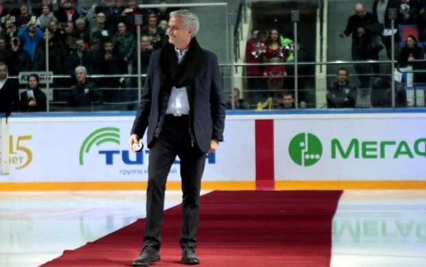 Mourinyu "Mançester Yunayted"in yarımmüdafiəçisini apardı 