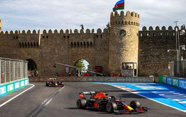 Formula 1-ə görə bağlanan yollar sabahdan açılır 