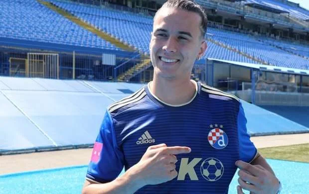 Emrelinin komandasından 2 milyonluq transfer 