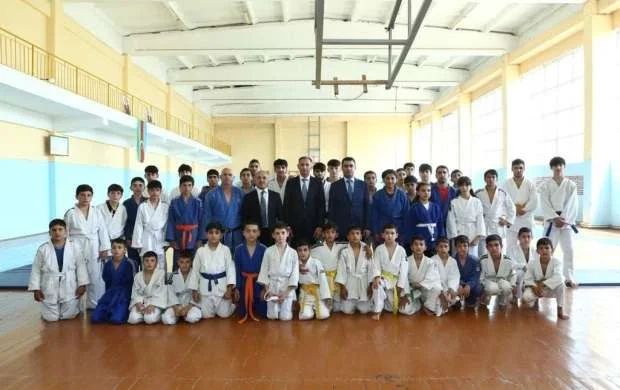 Rəşad Nəbiyev Yevlaxda cüdoçularla görüşdü 