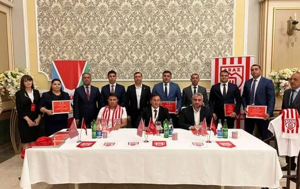 Naxçıvanda klub rəsmilərinin təqdimatı keçirildi - FOTOLAR 