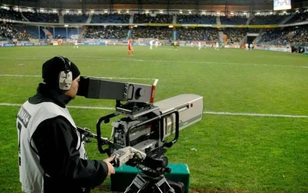 Rəzalət: Azərbaycanın ev sahibliyi etdiyi UEFA turnirini yayımlayan yoxdur  