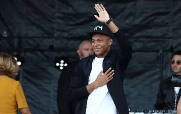 "PSJ-nin idarəçisi deyiləm" - Mbappe 