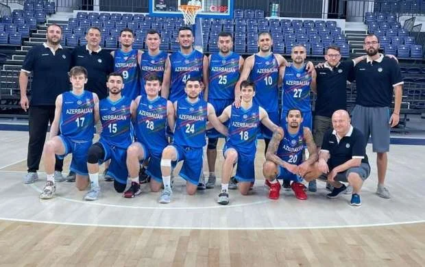 Millimiz Avropa çempionatına məğlubiyyətlə başladı 