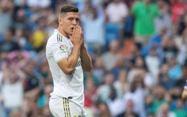 "Real Madrid"in hücumçusunun yeni iş yeri bilindi 