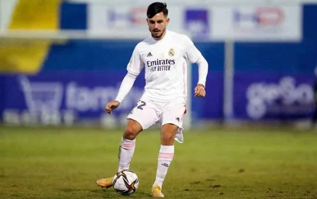 "Real Madrid" müdafiəçisini satdı 