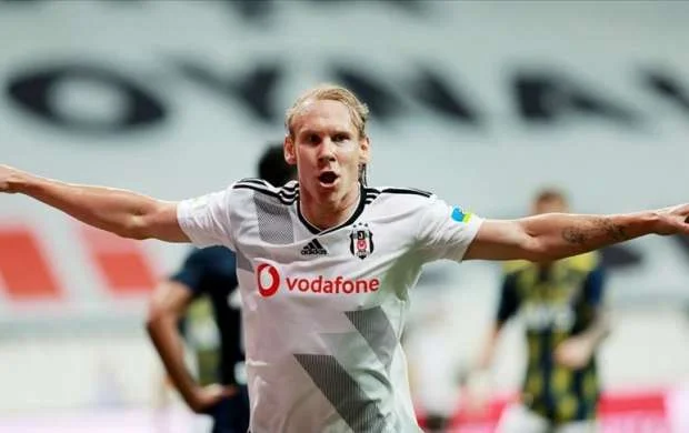 "Beşiktaş"dan ayrılan futbolçu Avropa klublarının diqqətində 