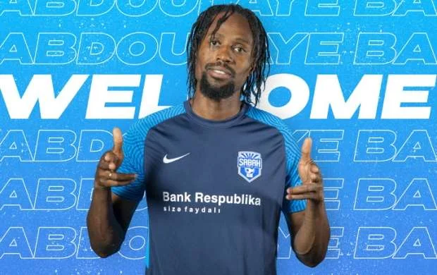 "Fənərbağça"nın sabiq futbolçusu "Sabah"da - RƏSMİ 