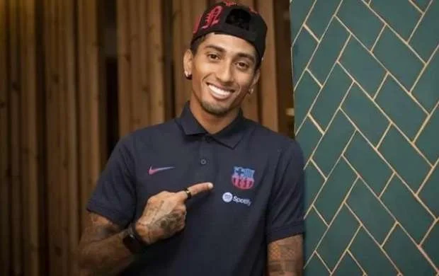 Braziliyalı vinger rəsmən "Barselona"da  