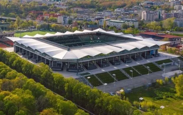 "Şaxtyor" ÇL matçlarını Emrelinin oynadığı stadionda keçirəcək 