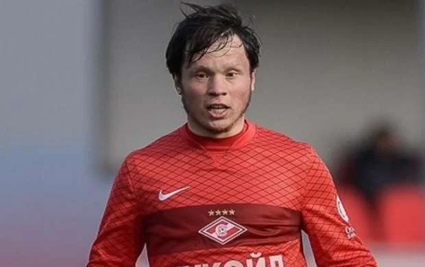29 yaşlı futbolçu dünyasını dəyişdi 