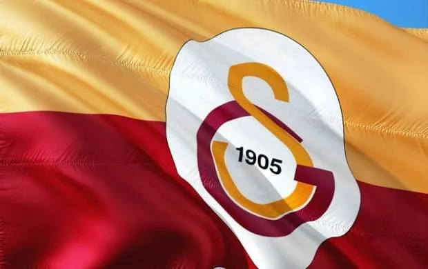 "Qalatasaray" məşhur hücumçu ilə güclənir - RƏSMİ 