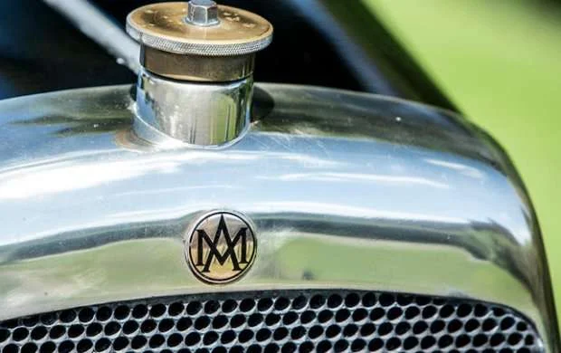 "Aston Martin" Formula 1-də tarixi loqosu ilə çıxış edəcək 