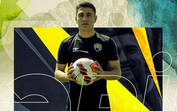 Çexiya klubundan ayrılan futbolçu "Kəpəz"də 