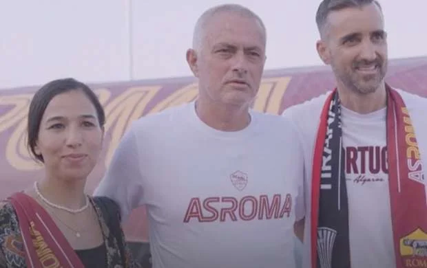 "Roma"nın bazasında evlilik təklifi: Mourinyu...  