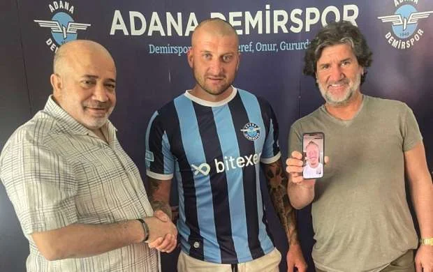 Ukraynalı futbolçu Super Liqa klubunda 
