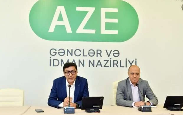 Nazir Şahmat Olimpiadasına qatılacaq milli üzvləri ilə görüşdü 