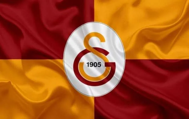 "Qalatasaray"da iki ayrılıq - Okan Buruk qərarını verdi 