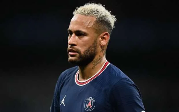 "Boşboğazlarla mübahisəyə hazır deyiləm" - Neymar  
