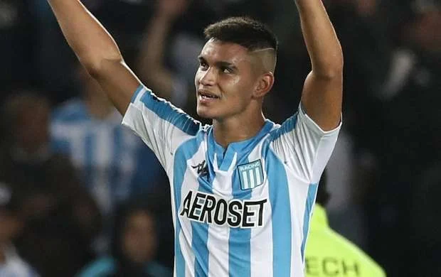 "Portu" 19 yaşlı ulduzu transfer etmək istəyir 