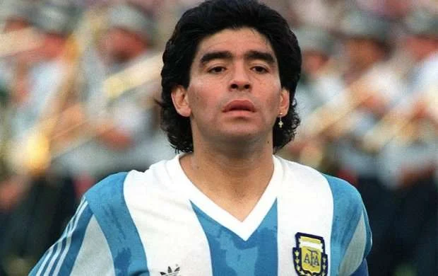 Görün, Maradonanı nə hala saldılar? - FOTO 
