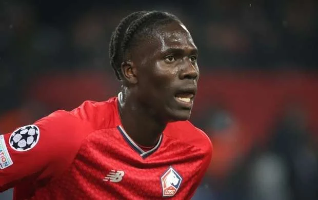 Onana İngiltərə Premyer Liqasına yollanır 