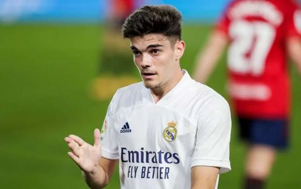 "Real Madrid" müdafiəçisini satdı 