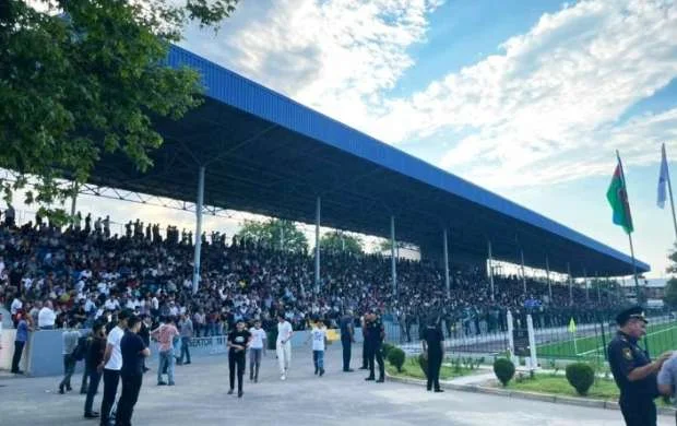 Premyer Liqada yeni azarkeş rekordu qeydə alındı 
