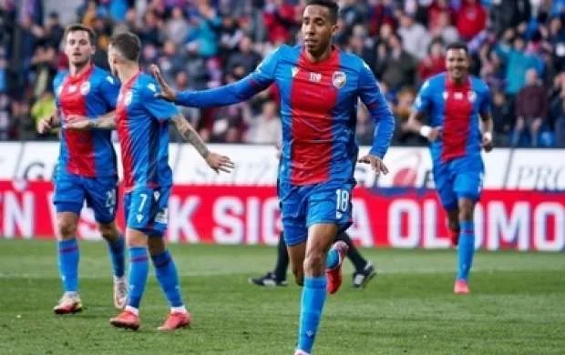 "Qarabağ"ın tanış rəqibi: "Viktoriya" o hücumçuya güvənir 