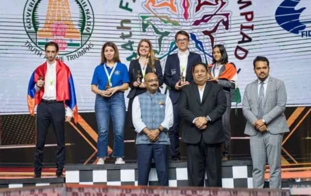 İki şahmatçımız Olimpiadanın medalçısı oldu 