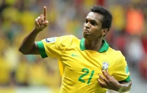 Günün transfer xəbərləri: Məşhur braziliyalı klubunu dəyişdi 
