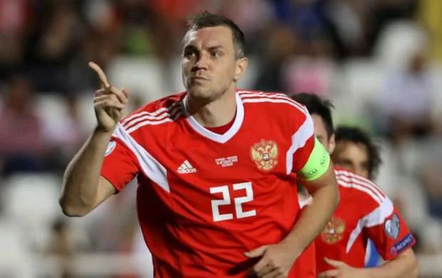 Dzyuba Türkiyənin bu klubu ilə danışıqlara başladı - SON DURUM 