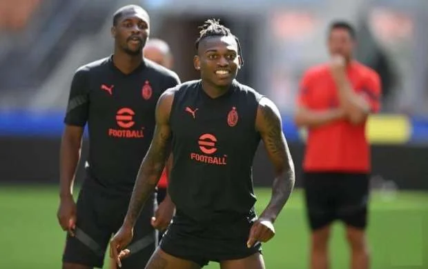 PSJ "Milan"la dil tapmalı olacaq 
