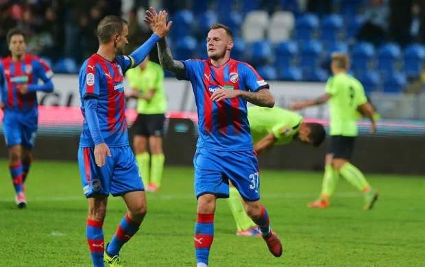 "Viktoriya" Bakıya bu futbolçuları gətirir - SİYAHI  