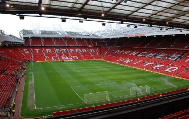 "Old Trafford"un genişləndirilməsi neçəyə başa gələcək - MƏBLƏĞ 