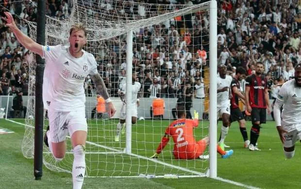 Türkiyə Super Liqası: Dzyuba ilk qolunu "Fənərbağça"ya vurdu 