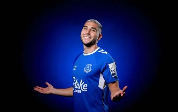 Liverpul klubu yeni hücumçu transfer etdi 