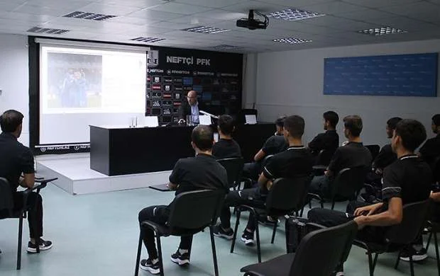 "Neftçi"də danışılmış oyunlarla bağlı seminar 