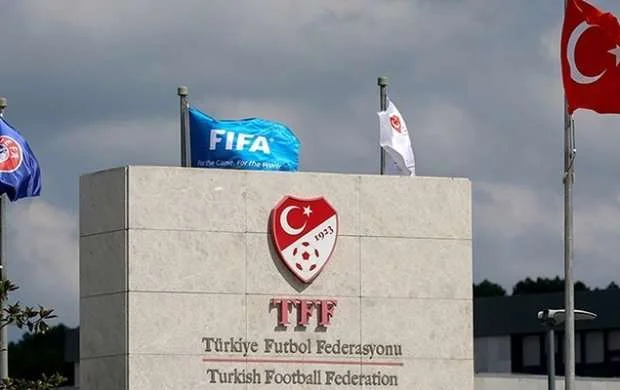 TFF-yə silahlı hücum edildi 