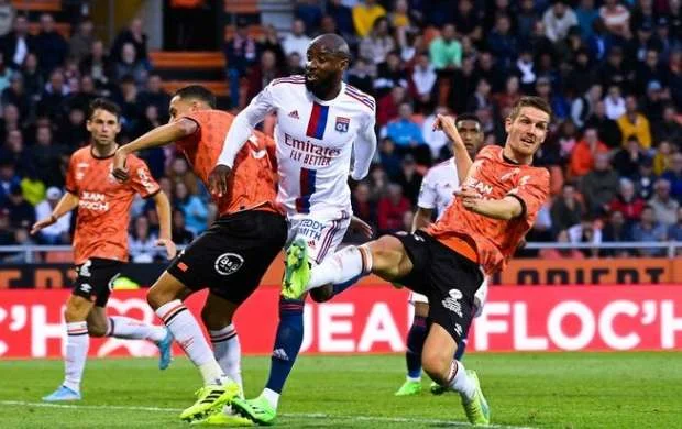 Liqa 1: "Olimpik Lion" səfərdən məğlub döndü 