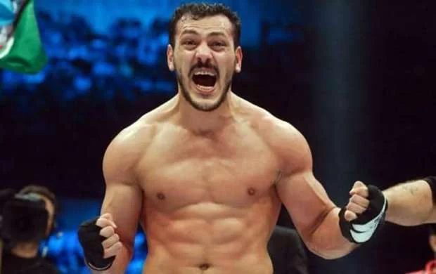 Zabit Səmədov vida döyüşündə nokautla qələbə qazandı 