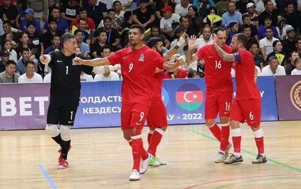 Millimiz Qazaxıstanla yenə bacarmadı 