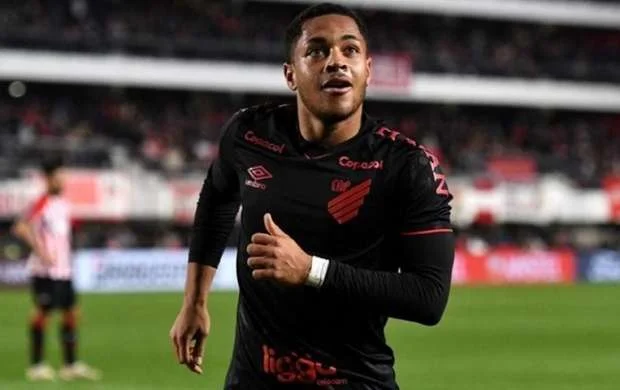 "Ronaldonun varisi" nəhəng klubların "radar"ına düşdü 