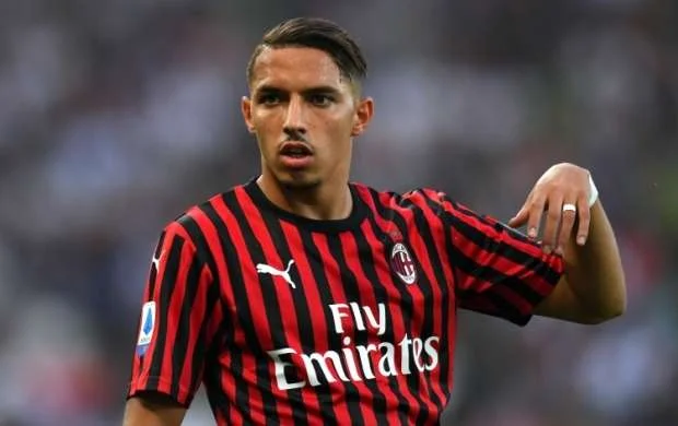 "Çelsi" "Milan"ın yarımmüdafiəçisini transfer etmək istəyir 